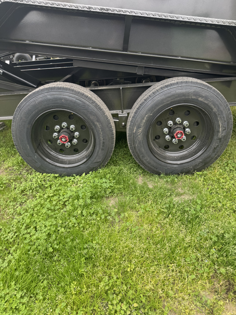 New 2026 MAXX-D DJX8314 Dump Trailer