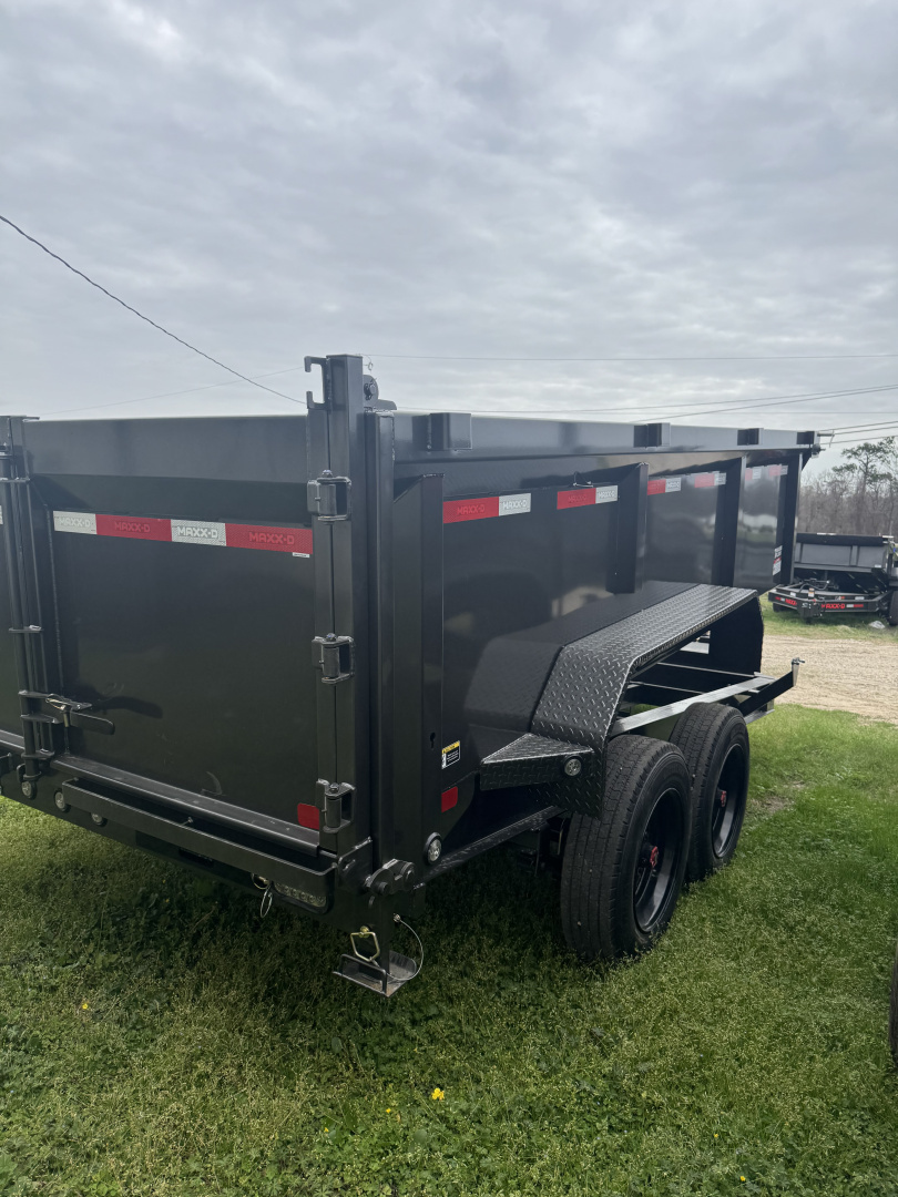New 2026 MAXX-D DJX8314 Dump Trailer