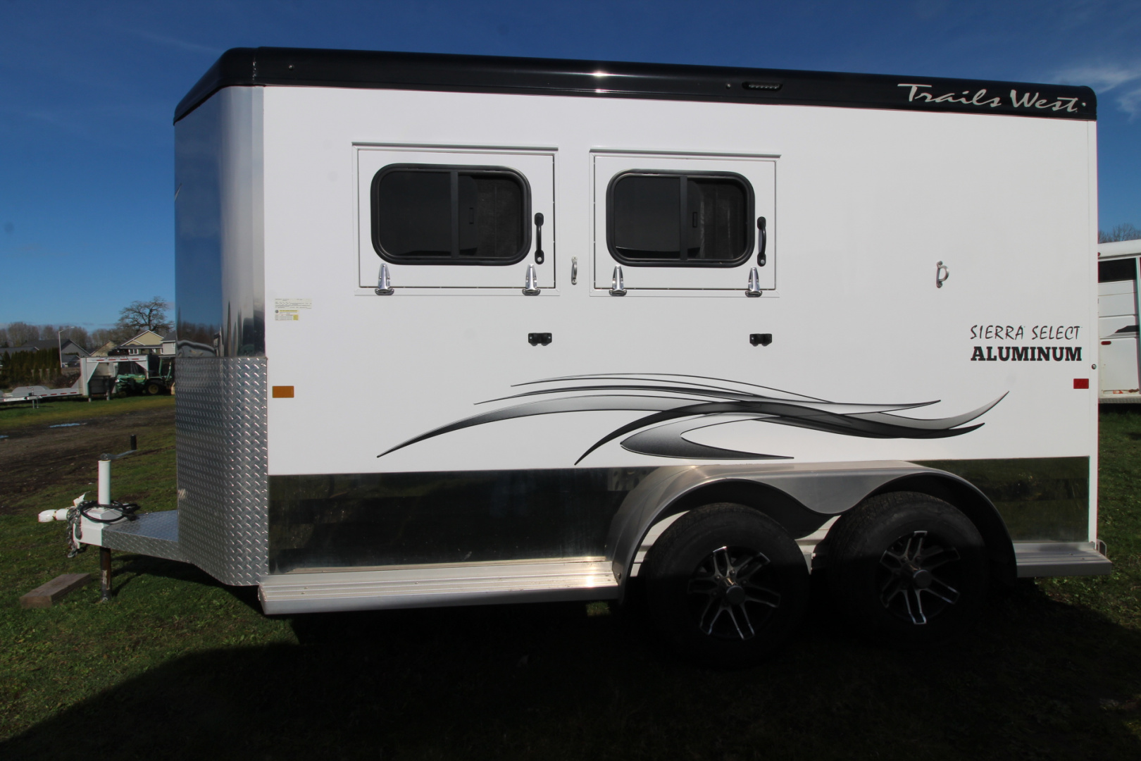 Used 2021 Trails West Sierra Select II Horse Trailer - Ramp - Fans - Camera - Hi-Tie - Lined and Insulated