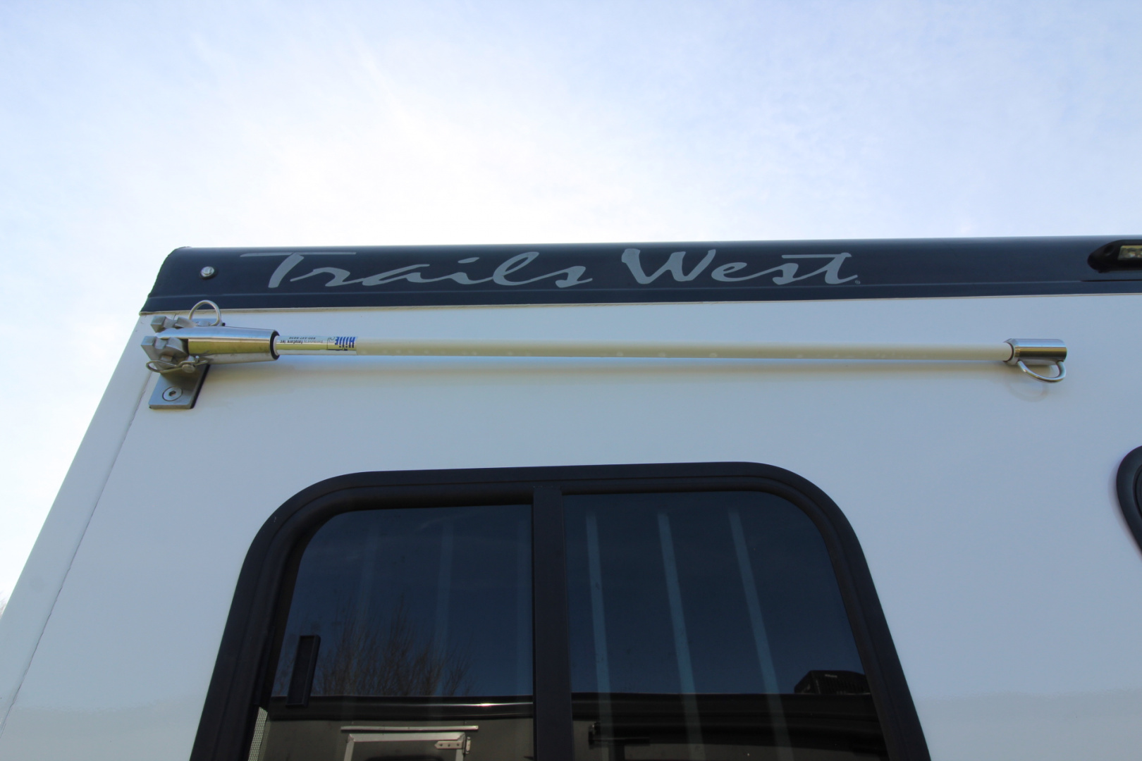 Used 2021 Trails West Sierra Select II Horse Trailer - Ramp - Fans - Camera - Hi-Tie - Lined and Insulated