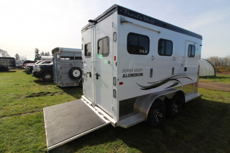 Used 2021 Trails West Sierra Select II Horse Trailer - Ramp - Fans - Camera - Hi-Tie - Lined and Insulated