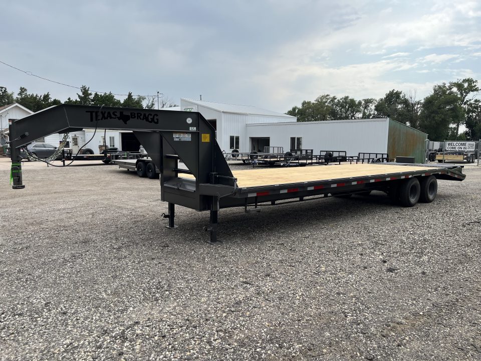 New 2026 Texas Bragg Trailers 102"x30' Deckover Gooseneck