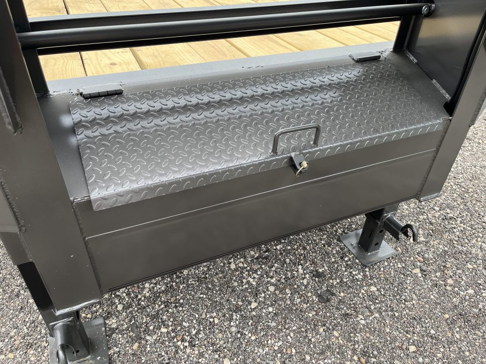 New 2026 Texas Bragg Trailers 102"x30' Deckover Gooseneck