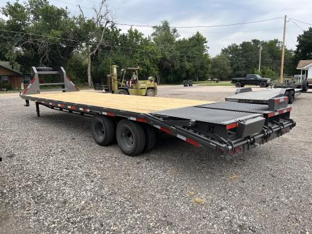 New 2026 Texas Bragg Trailers 102"x30' Deckover Gooseneck