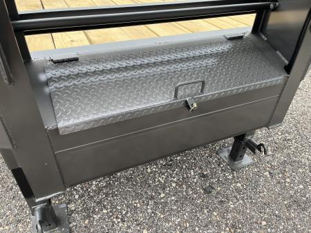 New 2026 Texas Bragg Trailers 102"x30' Deckover Gooseneck