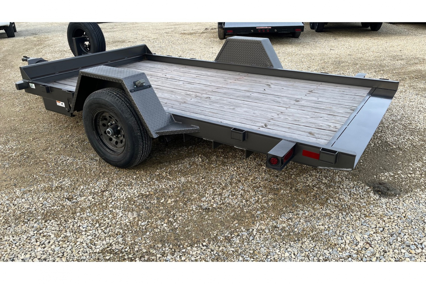 New 2025 HET 5200# - 80'' x 12' Tilt Equipment Trailer - Texas Bragg Trailers