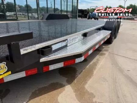 New #001840 2026 LOAD TRAIL CZ 20 X 83 TANDEM AXLE 7K STEEL FLOOR CAR HAULER W/ ALUMINUM TRIM PACKAGE