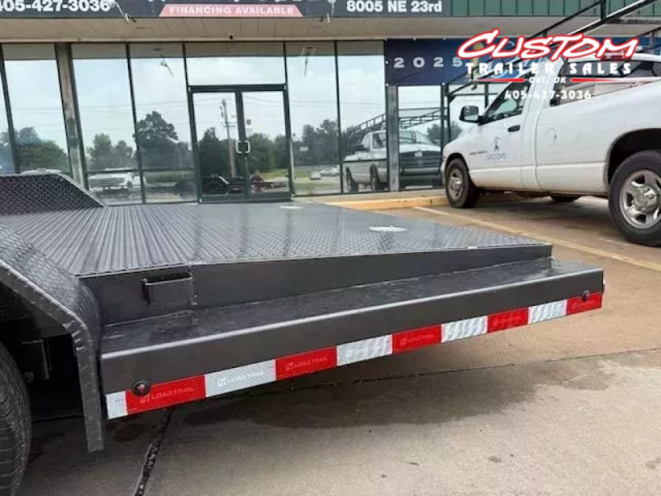 New #002192 2026 LOAD TRAIL CZ 20 X 83 TANDEM AXLE 7K STEEL FLOOR CAR HAULER