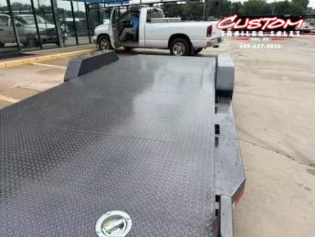 New #002192 2026 LOAD TRAIL CZ 20 X 83 TANDEM AXLE 7K STEEL FLOOR CAR HAULER
