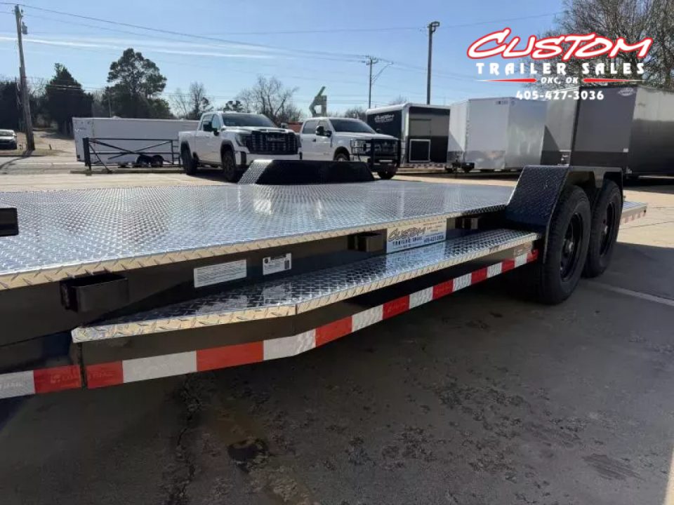 New #003892 2026 LOAD TRAIL CZ 20 X 83 TANDEM AXLE 10K STEEL FLOOR CAR HAULER W/ ALUMINUM TRIM