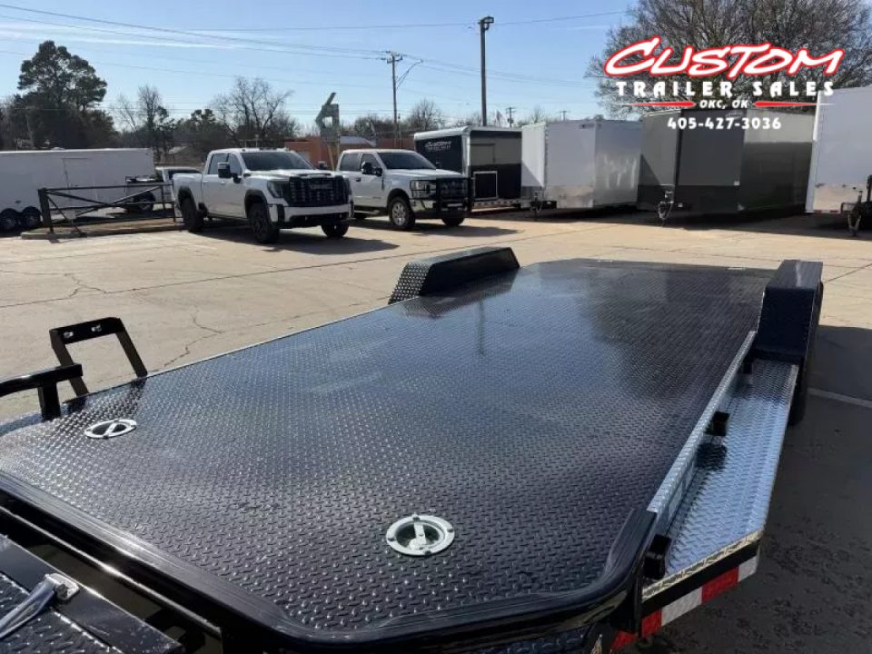 New #003892 2026 LOAD TRAIL CZ 20 X 83 TANDEM AXLE 10K STEEL FLOOR CAR HAULER W/ ALUMINUM TRIM