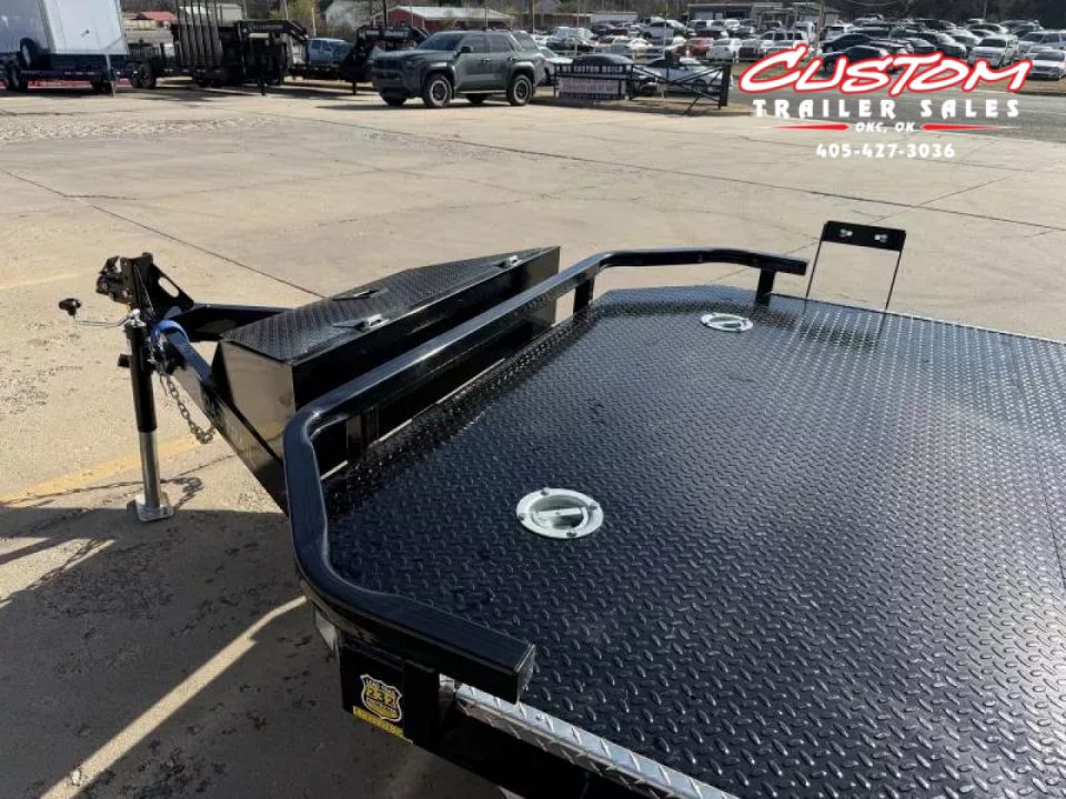 New #003892 2026 LOAD TRAIL CZ 20 X 83 TANDEM AXLE 10K STEEL FLOOR CAR HAULER W/ ALUMINUM TRIM