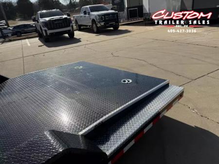 New #003892 2026 LOAD TRAIL CZ 20 X 83 TANDEM AXLE 10K STEEL FLOOR CAR HAULER W/ ALUMINUM TRIM