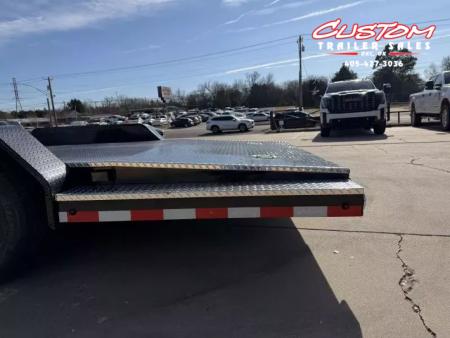New #003892 2026 LOAD TRAIL CZ 20 X 83 TANDEM AXLE 10K STEEL FLOOR CAR HAULER W/ ALUMINUM TRIM