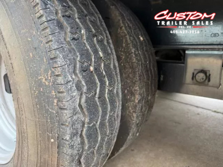 Used #033635 USED 2023 DIAMOND T DTF 40 X 102 DUAL TANDEM 20K STRAIGHT DECK GOOSENECK