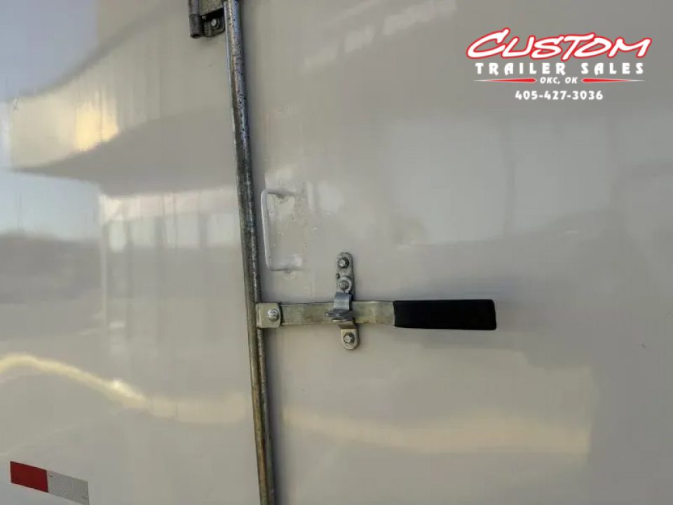 New #035277 2025 DIAMOND T TA3 6.8 X 16 TANDEM AXLE 10K ALL STEEL ENCLOSED TRAILER W/ REAR RAMP DOOR
