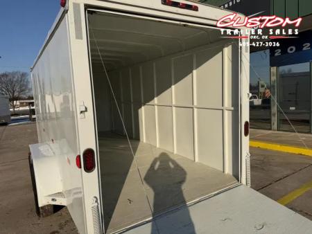 New #035277 2025 DIAMOND T TA3 6.8 X 16 TANDEM AXLE 10K ALL STEEL ENCLOSED TRAILER W/ REAR RAMP DOOR