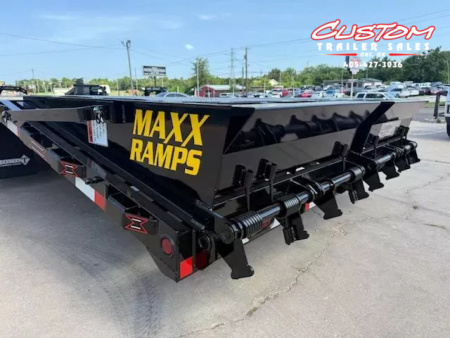New #036527 2026 DIAMOND T DTF 40 X 102 DUAL TANDEM 20K GOOSENECK W/ MAXX RAMPS
