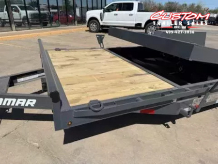 New #141586 2025 LAMAR TD 20 X 83 TANDEM AXLE 14K EQUIPMENT TILT TRAILER