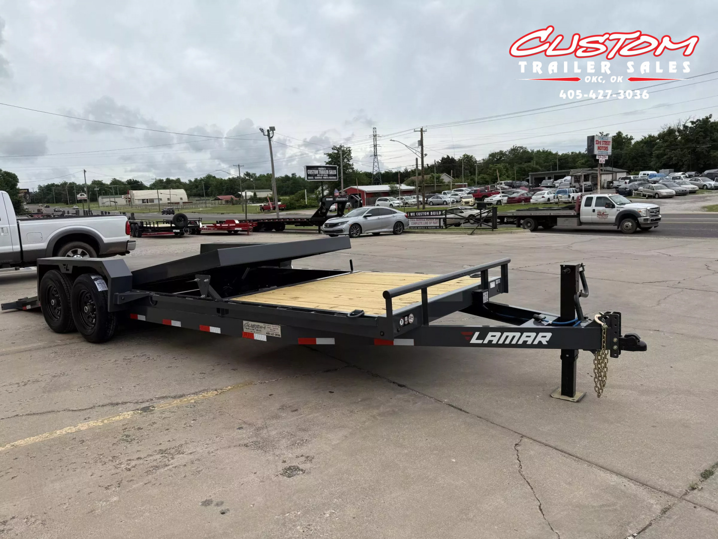 New #143696 2025 LAMAR TD 22 X 83 TANDEM AXLE 14K EQUIPMENT TILT TRAILER