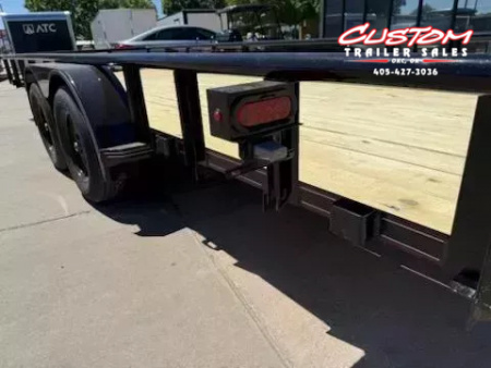 New #144461 2025 MP CUSTOMS 20 X 83 TANDEM AXLE PIPE TOP 7K UTILITY W/ SLIDE IN RAMPS