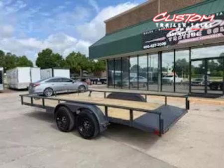 New #144889 2026 LAMAR UC 18 X 83 TANDEM AXLE PIPE TOP 7K UTILITY W/ 2' DOVE & SLIDE IN RAMPS
