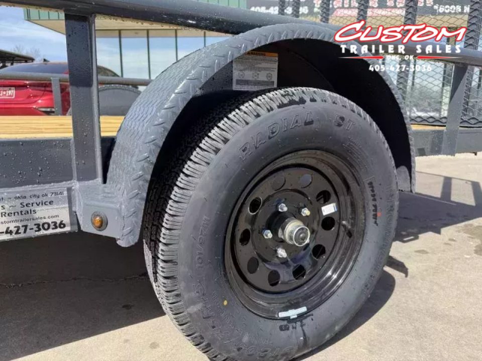 New #145921 2026 LAMAR  UC 12 X 83 SINGLE AXLE PIPE TOP 3K UTILITY TRAILER W/ REAR RAMP GATE