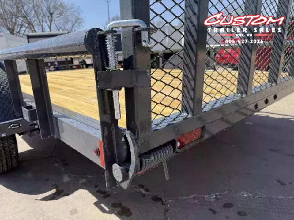 New #145921 2026 LAMAR  UC 12 X 83 SINGLE AXLE PIPE TOP 3K UTILITY TRAILER W/ REAR RAMP GATE