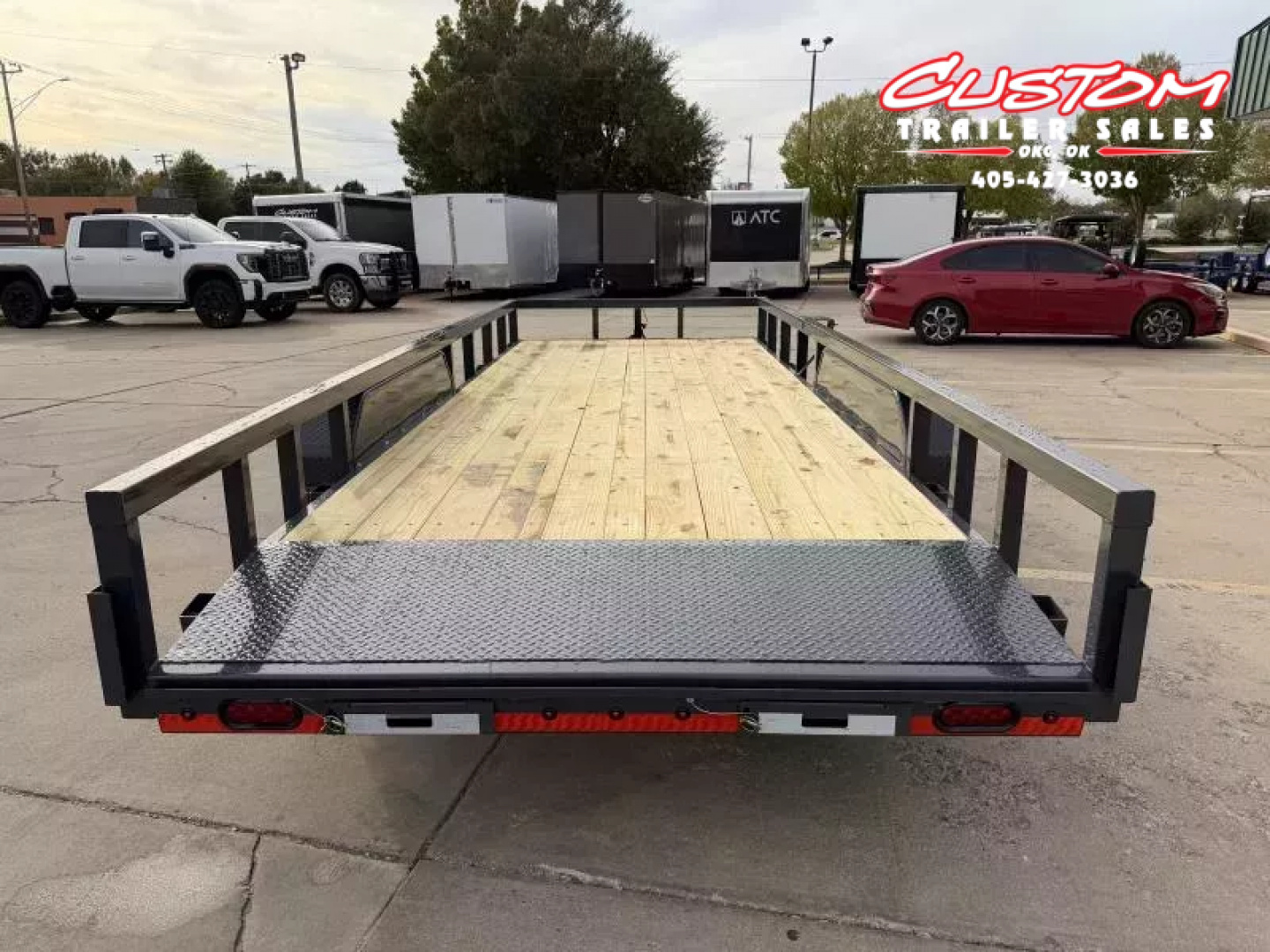 New #149199 2026 LAMAR U5 20 X 83 TANDEM AXLE SQUARE TUBE TOP 10K UTILITY W/ 2' DOVE & SLIDE IN RAMPS