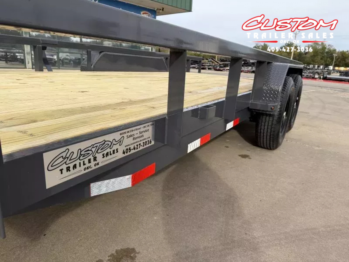 New #149200 2026 LAMAR U5 20 X 83 TANDEM AXLE SQUARE TUBE TOP 10K UTILITY W/ 2' DOVE & SLIDE IN RAMPS