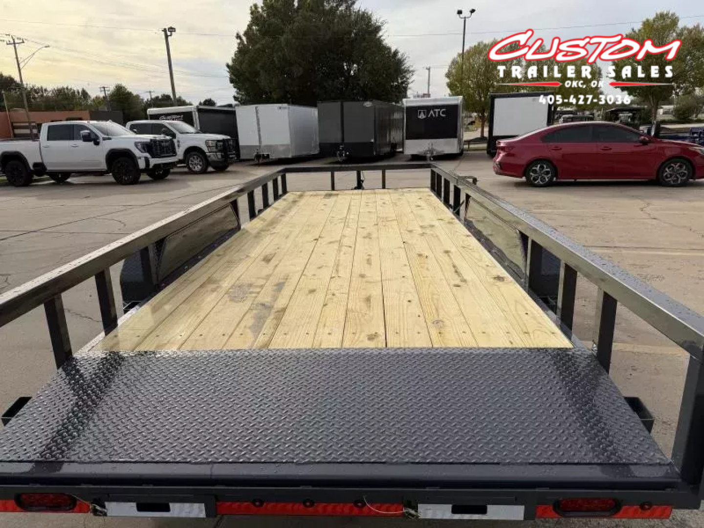 New #149200 2026 LAMAR U5 20 X 83 TANDEM AXLE SQUARE TUBE TOP 10K UTILITY W/ 2' DOVE & SLIDE IN RAMPS