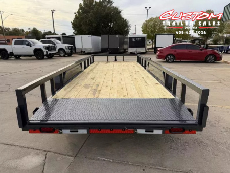 New #149200 2026 LAMAR U5 20 X 83 TANDEM AXLE SQUARE TUBE TOP 10K UTILITY W/ 2' DOVE & SLIDE IN RAMPS