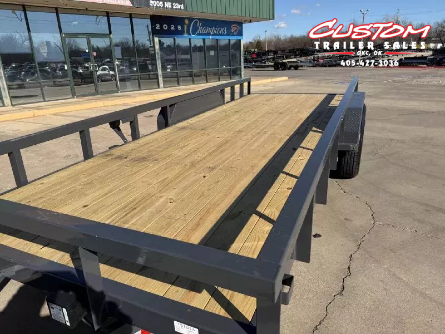 New #151013 2026 LAMAR U5 20 X 83 TANDEM AXLE SQUARE TUBE TOP 10K UTILITY W/ SLIDE IN RAMPS