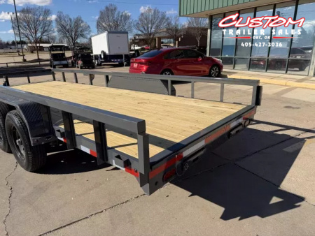 New #151013 2026 LAMAR U5 20 X 83 TANDEM AXLE SQUARE TUBE TOP 10K UTILITY W/ SLIDE IN RAMPS