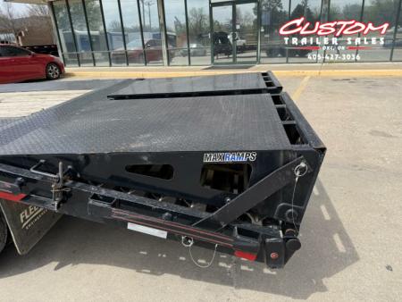 Used #242638 USED 2021 DIAMOND C FMAX210 25 X 102 DUAL TANDEM AXLE 20K FLATBED GOOSENECK W/ MAX RAMPS