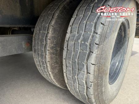 Used #242638 USED 2021 DIAMOND C FMAX210 25 X 102 DUAL TANDEM AXLE 20K FLATBED GOOSENECK W/ MAX RAMPS