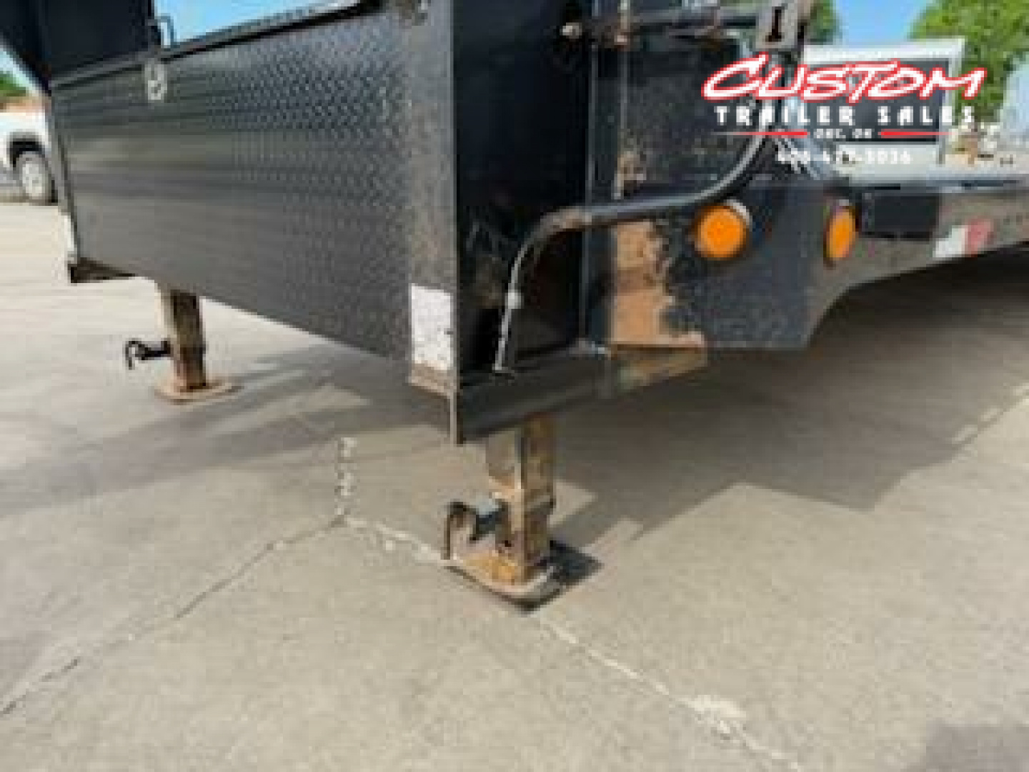 Used #317165 USED 2020 PJ TRAILERS H7 24 X 102 TANDEM AXLE SUPER SINGLE 20K GOOSENECK EQUIPMENT TRAILER