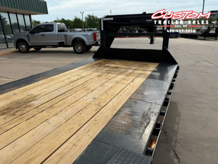 Used #317165 USED 2020 PJ TRAILERS H7 24 X 102 TANDEM AXLE SUPER SINGLE 20K GOOSENECK EQUIPMENT TRAILER