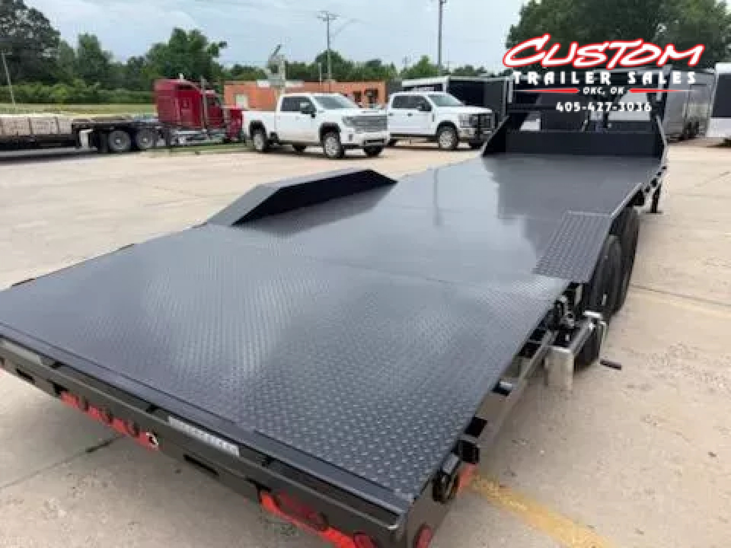 New #358260 2025 LOAD TRAIL GC 24 X 102 TANDEM AXLE 14K STEEL FLOOR GOOSENECK EQUIPMENT HAULER