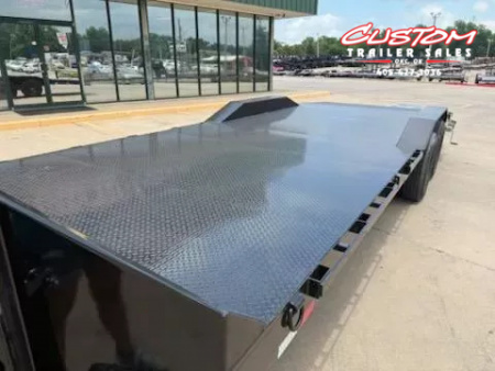 New #358260 2025 LOAD TRAIL GC 24 X 102 TANDEM AXLE 14K STEEL FLOOR GOOSENECK EQUIPMENT HAULER