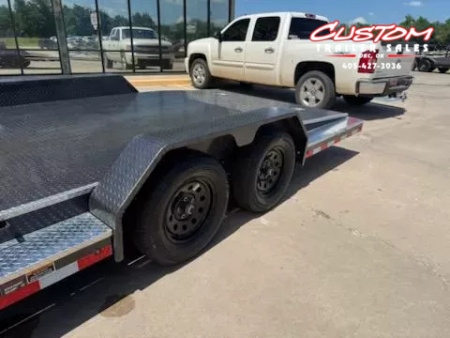 New #360072 2025 LOAD TRAIL CZ 20 X 83 TANDEM AXLE 7K STEEL FLOOR CAR HAULER W/ ALUMINUM TRIM PACKAGE