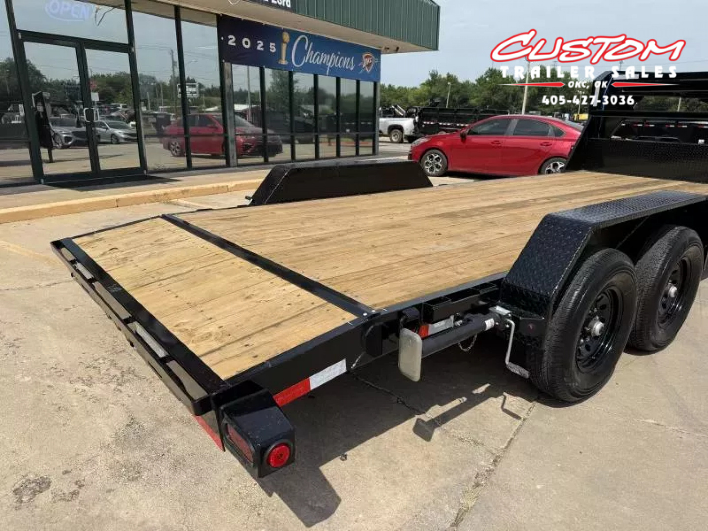 New #361219 2025 LOAD TRAIL GC 20 X 83 TANDEM AXLE 14K GOOSENECK EQUIPMENT HAULER W/ SLIDE IN RAMPS
