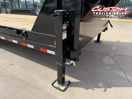 New #361219 2025 LOAD TRAIL GC 20 X 83 TANDEM AXLE 14K GOOSENECK EQUIPMENT HAULER W/ SLIDE IN RAMPS