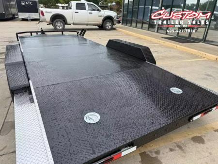 New #368544 2026 LOAD TRAIL CZ 20 X 83 TANDEM AXLE 10K STEEL FLOOR CAR HAULER W/ ALUMINUM TRIM