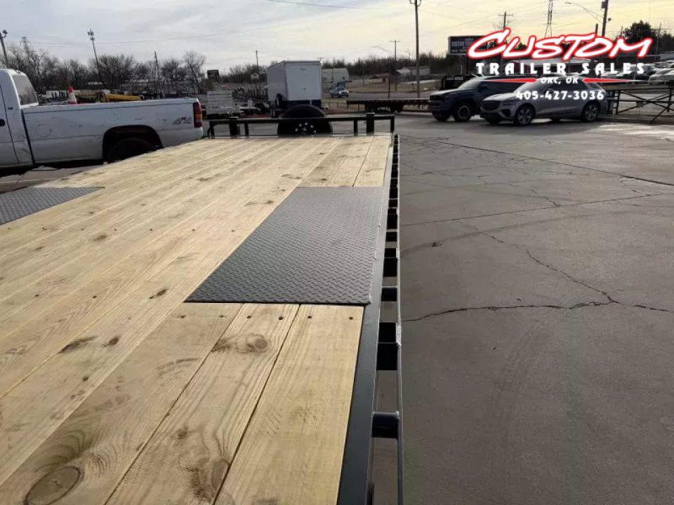 New #374418 2026 LOAD TRAIL PE 24 X 102 TANDEM AXLE BUMPER PULL 14K FULL BED FLATBED TILT