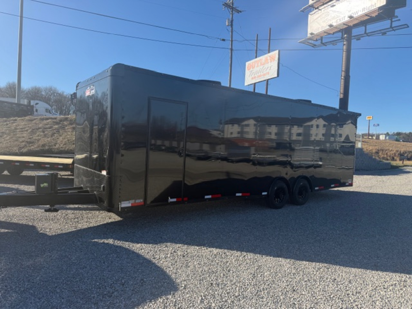 New Outlaw 8.5x28 Vending Trailer 16K Black **CURBSIDE**