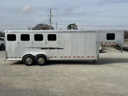 Used 2004 Cherokee 4 horse Gooseneck
