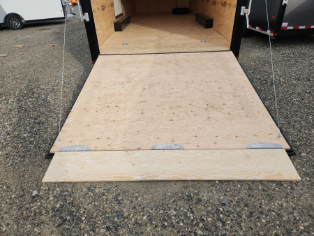 New 2026 Royal Cargo Trailers ROYAL CARGO 24' ENCLOSED CH Car Hauler