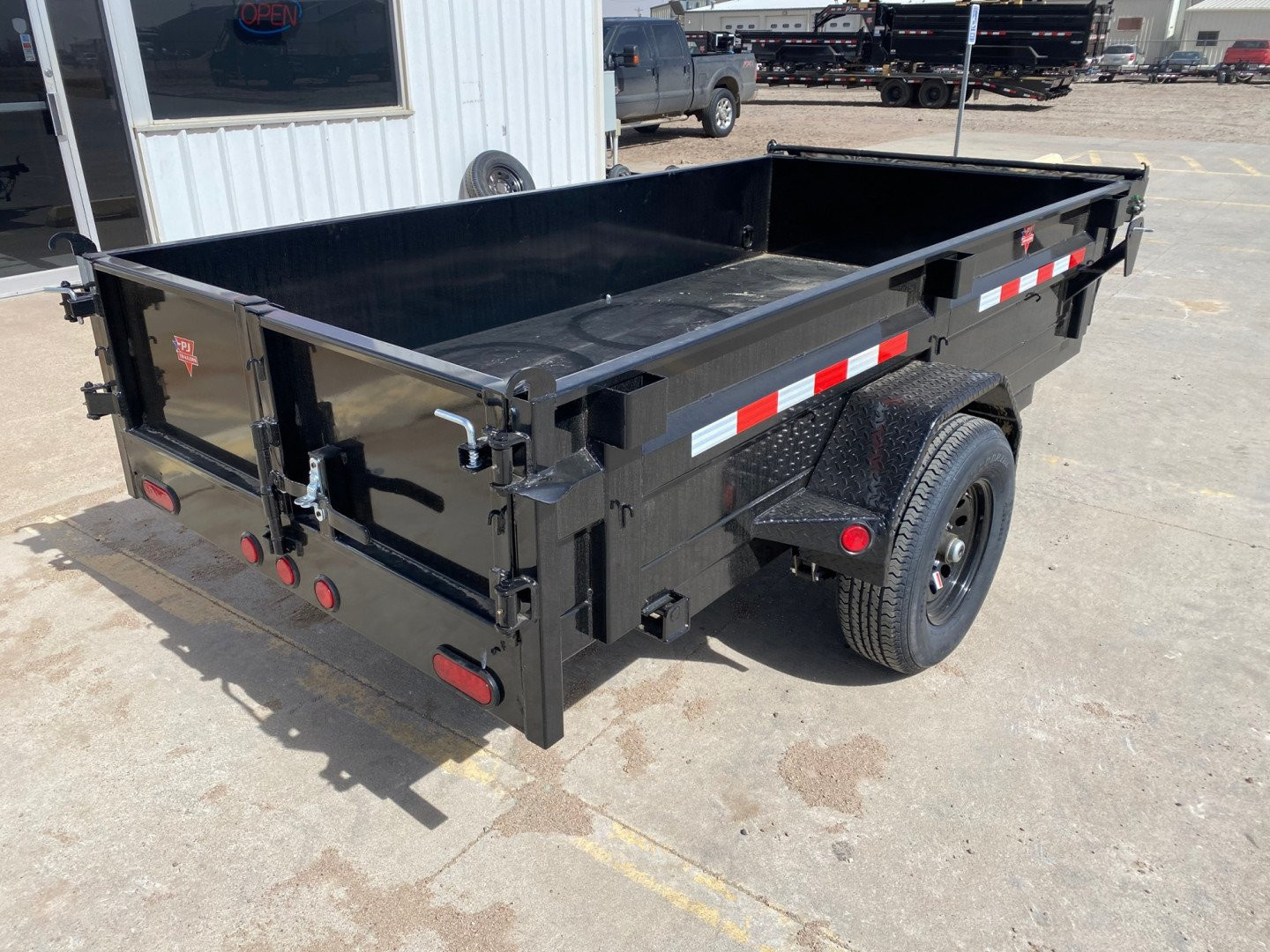 New 2026 PJ Trailers D5101 Dump Trailer