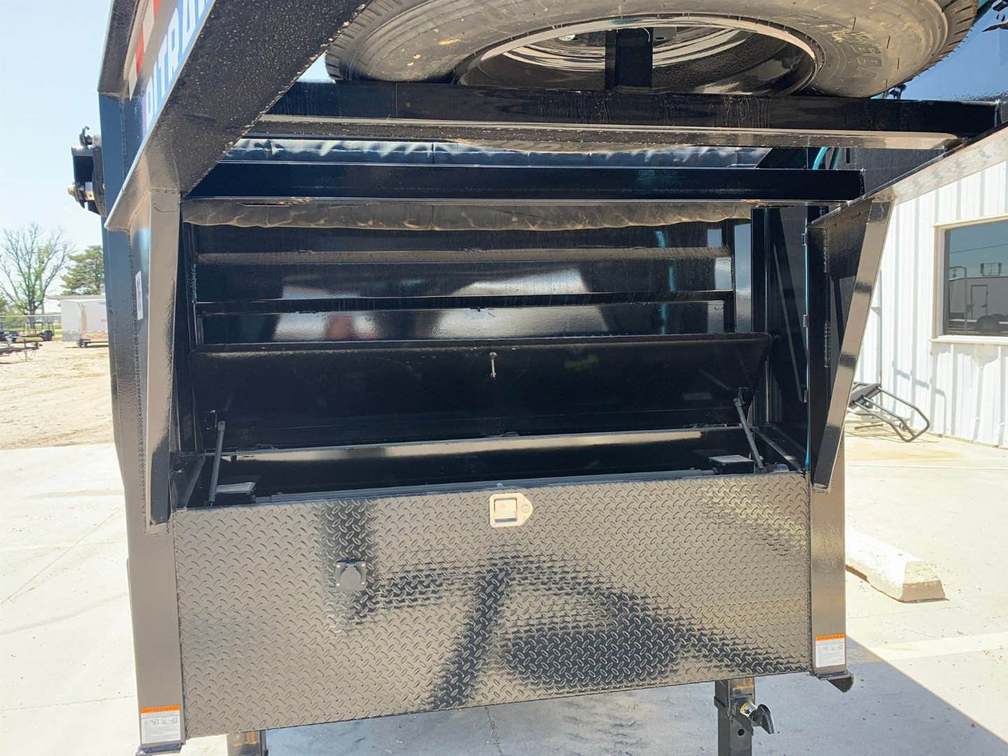 New 2026 PJ Trailers DE162 Dump Trailer